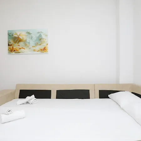 Lungomare 4 Apartament Wlora