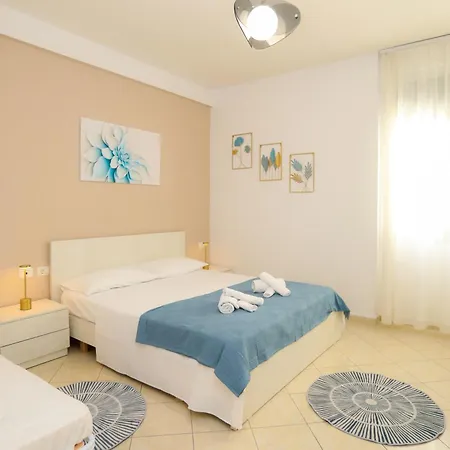 Lungomare 4 *